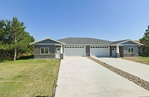 Perham House | Relax & Recharge in Perham's Lakes Country ~ Family-friendly 3BR Retreat