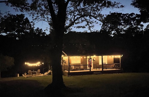 Nazareth House | Relax & Reset in Nature on 5 Acres Just Minutes from Downtown Bardstown