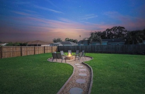 Interchange Square House | Relax & Unwind in This Newly Renovated Modern home away from home.