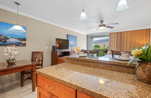 Historic Lahaina Front Street Condo | Relax & Unwind – Lahaina Shores 318 Studio