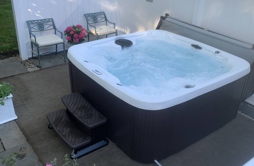 Hampton Bays House | Relax villa ,hot tub and New Heated pool ,7 minutos from the beach