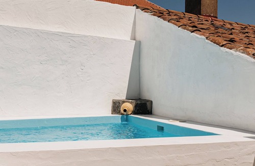 Reguengos de Monsaraz House | Relax with the family in the quiet of the Alentejo, overlooking the castle of Monsaraz.