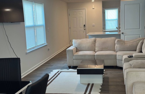 Northeast Raleigh House | Relax with the whole family at this luxurious, brand-new, safe, and serene place