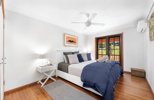 Central Tilba House | Relax with your Best Friend in the heart of Tilba