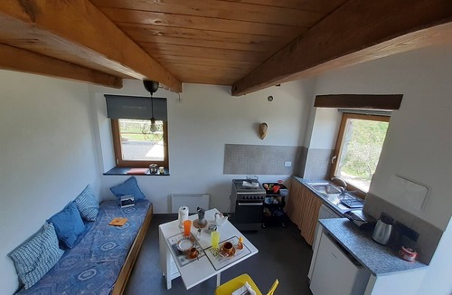 San Colombano Certenoli Cabin | Relaxation of the sea and mountains, nature and animals Alta Via dei Monti CITRA 010053-LT-0001