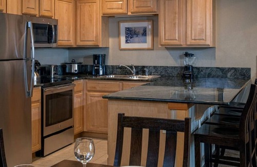 Four O'Clock Cabin | Relaxed Luxury 2BR at Grand Timber Lodge – Mountain-View Retreat in Breckenridge