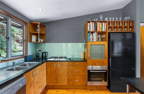 Smithfield House | Relaxed Luxury with Stunning Pyramid Views & Private Pool