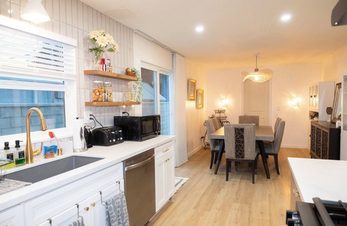 Bay Ho House | Relaxed Modern Comfort - 3 BR Home in Clairemont