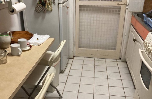 Rendezvous Apartment | Relaxing 1-bedroom apartment with AC in charming Rendezvous