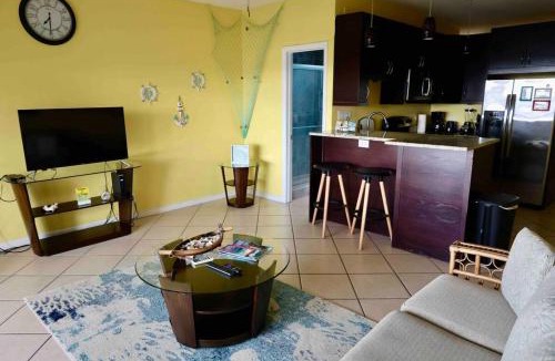 Red Hook House | Relaxing 1bed 1bath Villa In Downtown Red Hook!