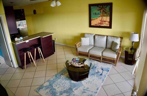Red Hook House | Relaxing 1bed 1bath Villa In Downtown Red Hook!