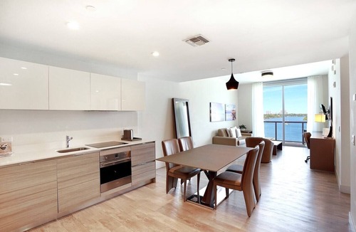 Hollywood Condo | Relaxing 2BR Sunsets Over The Water-CS12