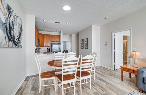 Red Hill Condo | Relaxing 3-Bedroom Condo Overlooking Golf Course