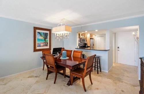 Sarasota Condo | Relaxing 3rd floor Longboat Key condo with pool views - Beachbound Bliss