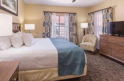 Table Rock Resort | Relaxing Branson Getaway with Pools & Spacious 2BR Vacation Suite