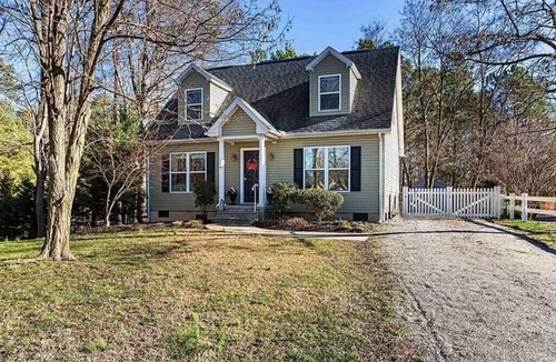 Rock Hall House | Relaxing Cape Cod escape - pond overlook, in the heart of Rock Hall, sleeps 8.