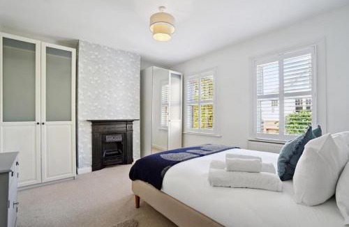 Windsor House | Relaxing Central Windsor Getaway for Families - By Tempstay