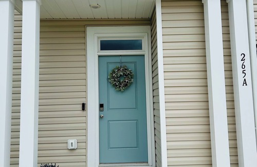 Ocean Isle Beach House | Relaxing Coastal Getaway - minutes from Beaches and Golf Courses