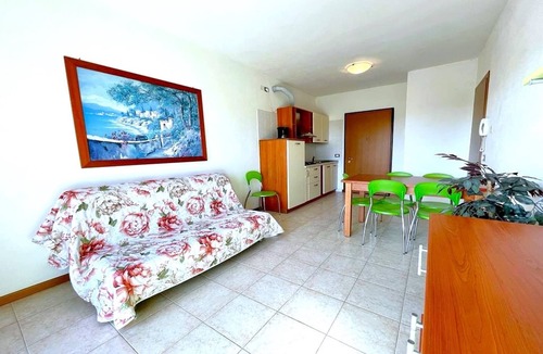 Torre di Fine Apartment | Relaxing Coastal Stay in Lido Altanea