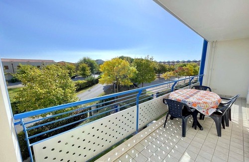 Torre di Fine Apartment | Relaxing Coastal Stay in Lido Altanea