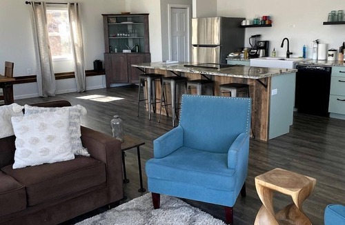 Mathias Cabin | Relaxing Converted Barn Surrounded by Nature near Lost River, West Virginia