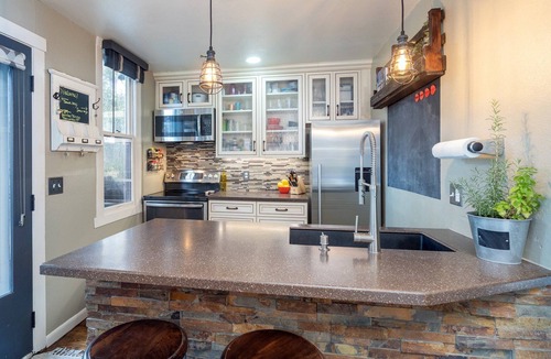 Telluride Condo | Relaxing Creekside Stay | Walk to Town, Gondola & Hiking Trails