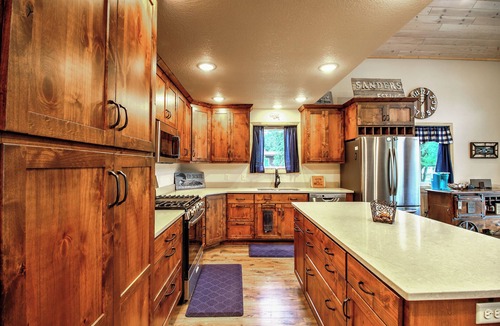 Park Rapids House | Relaxing Custom Built Lakefront Retreat with Private Dock!