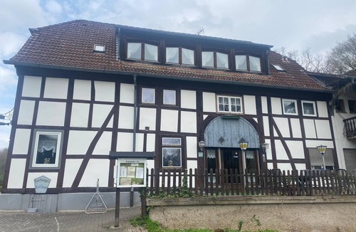 Schieder-Schwalenberg House | Relaxing time in a single room at the Fischanger Resort