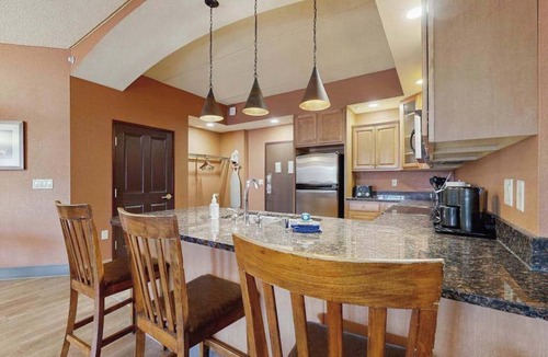 Wisconsin Dells Condo | Relaxing Dells Getaway Condo + Adventure