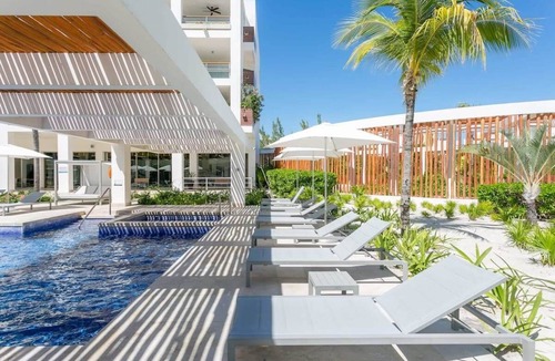 Playa Mujeres Apartment | Relaxing Escape, Private Beach and Rooftop