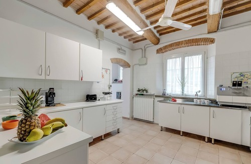 Civitella Paganico House | Relaxing Family Villa Roses Shared Pool10, Civitella Paganico, Italy