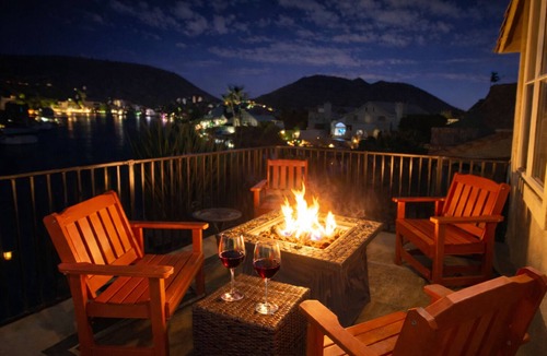 Arrowhead Lakes House | Relaxing Lakefront-Pool-Spa-Pontoon-Game Room-FirePits-Cardinal Stadium-WM Open