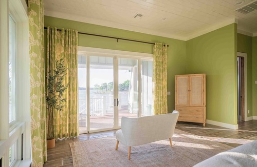 Grove House | Relaxing Lakefront property located on Beautiful Grand Lake of the Cherokees!