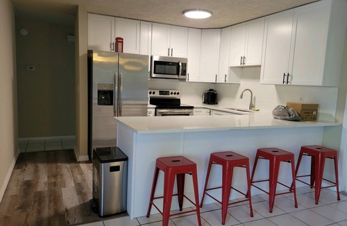 Pinebrook Estates House | Relaxing Largo Pool Home, 10 Miles To Beach! 122nd