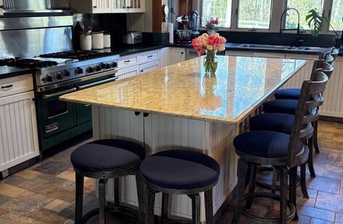 Pleasant Valley Cabin | Relaxing Lodge Retreat