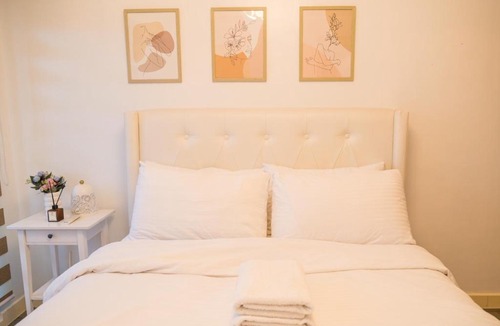 Matandang Balara House | Relaxing Mountain View 2BR Fast WiFi and PS5