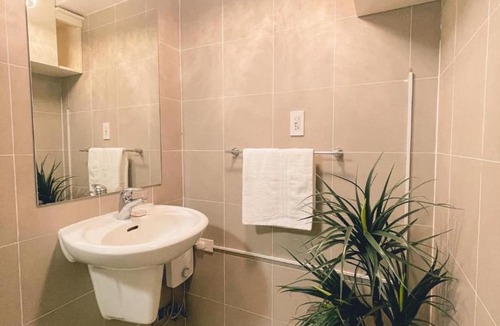 Matandang Balara House | Relaxing Mountain View 2BR Fast WiFi and PS5