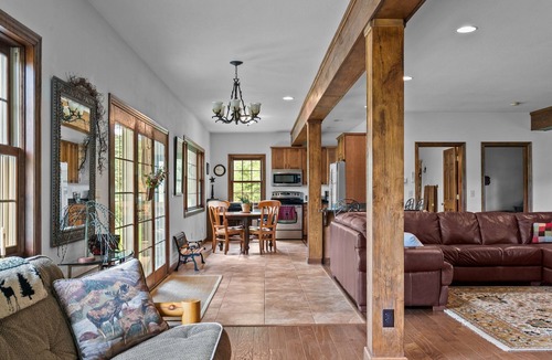 Galloway House | Relaxing property on a quiet road! Leave the hustle and bustle behind!