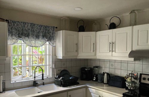Hastings Condo | Relaxing South Coast Vacation Rental Steps from Beaches and Boardwalk