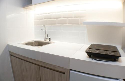 Jatingaleh Apartment | Relaxing Studio at The Alton Apartment By Travelio