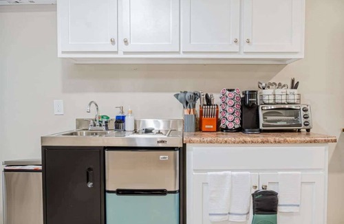 Columbus Apartment | Relaxing Studio | Midtown Columbus Near Fort Moore