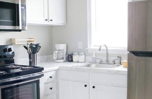 Montgomery Apartment | Relaxing Studio | Pet-Friendly MGM Access