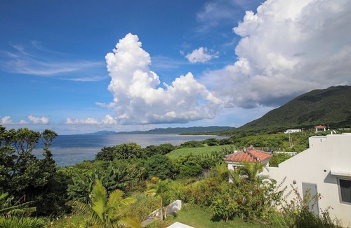 Kabira House | Relaxing trip for adults | Washerdryer kitchen /Ishigaki Okinawa
