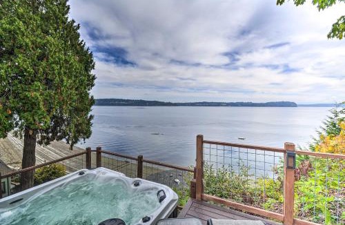 Tillicum House | Relaxing Waterfront Escape ~ 11 Mi to Olympia