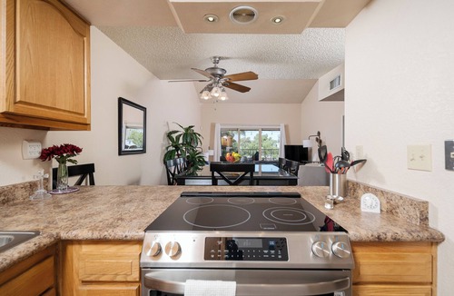 North Mountain Condo | Relaxing Waterfront Oasis - Travel, Business, Travel Nurses, Sports, Medical
