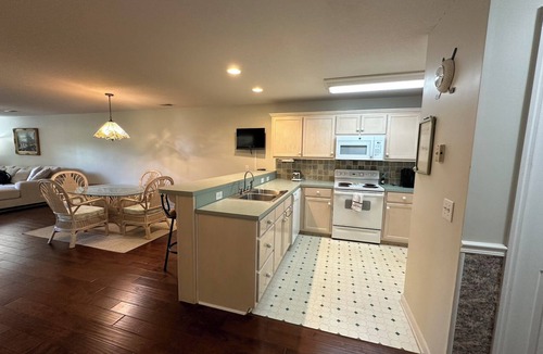Bolivia Condo | Relaxing Winding River 2bd condo near Holden Beach & Novant Brunswick Hospital