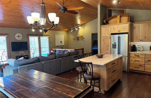 Central Lake House | Relaxing Year-Round Lakefront Retreat! Ideal Winter Getaway!