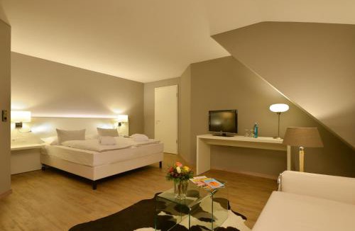 Busnau Hotel | relexa hotel Schatten Stuttgart