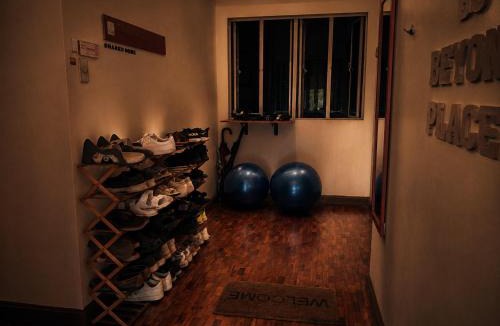 Barangay 76 House | Relief Transit Flexible Check-In, QBee Pasay
