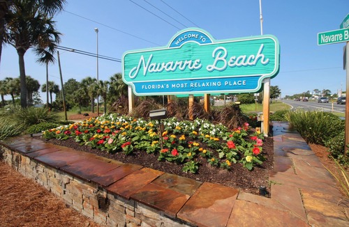 Navarre Beach Condo | REMAINING AUG STAYS-10% DISCOUNT -RATES POSTED- DAILY FREE BEACH CHAIR SERVICE !
